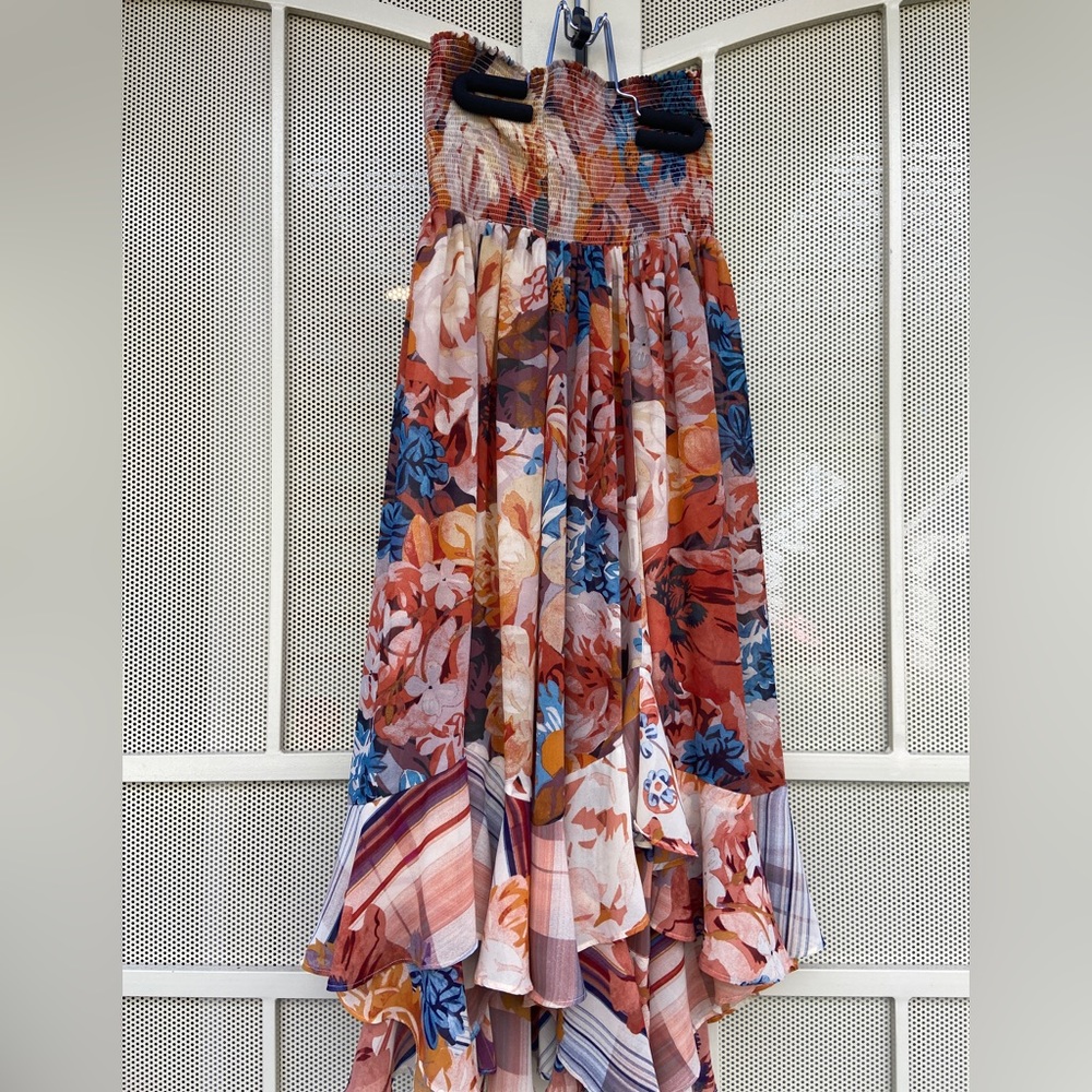 Akemi Kin Flowy Floral Skirt